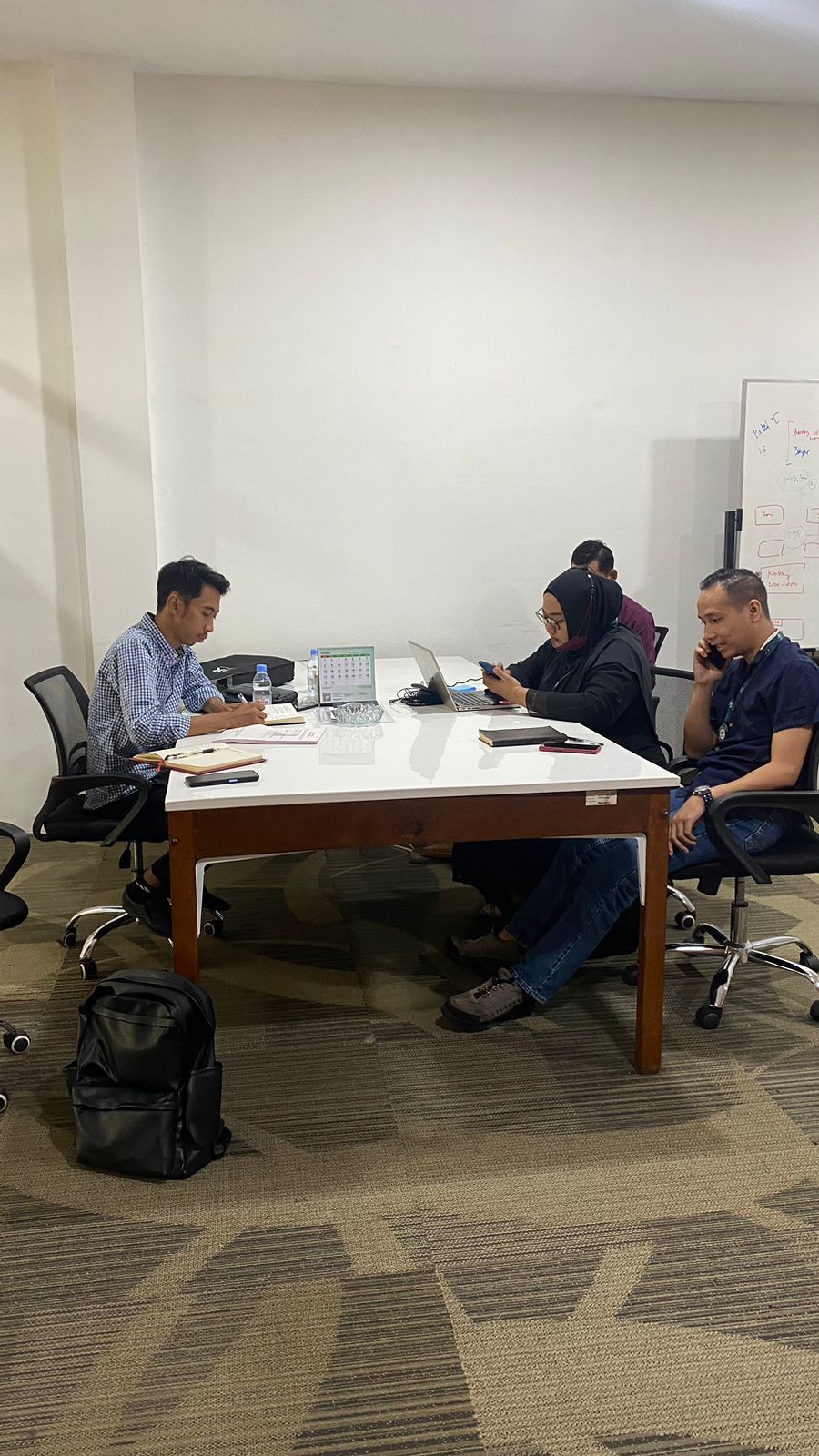 Kegiatan Audit Hukum Internal secara terbatas pada PT Alfaomega Sehati Mitra (Joglo Semar) dalam rangka upaya memitigasi pelanggaran terhadap peraturan perundang-undangan yang berlaku